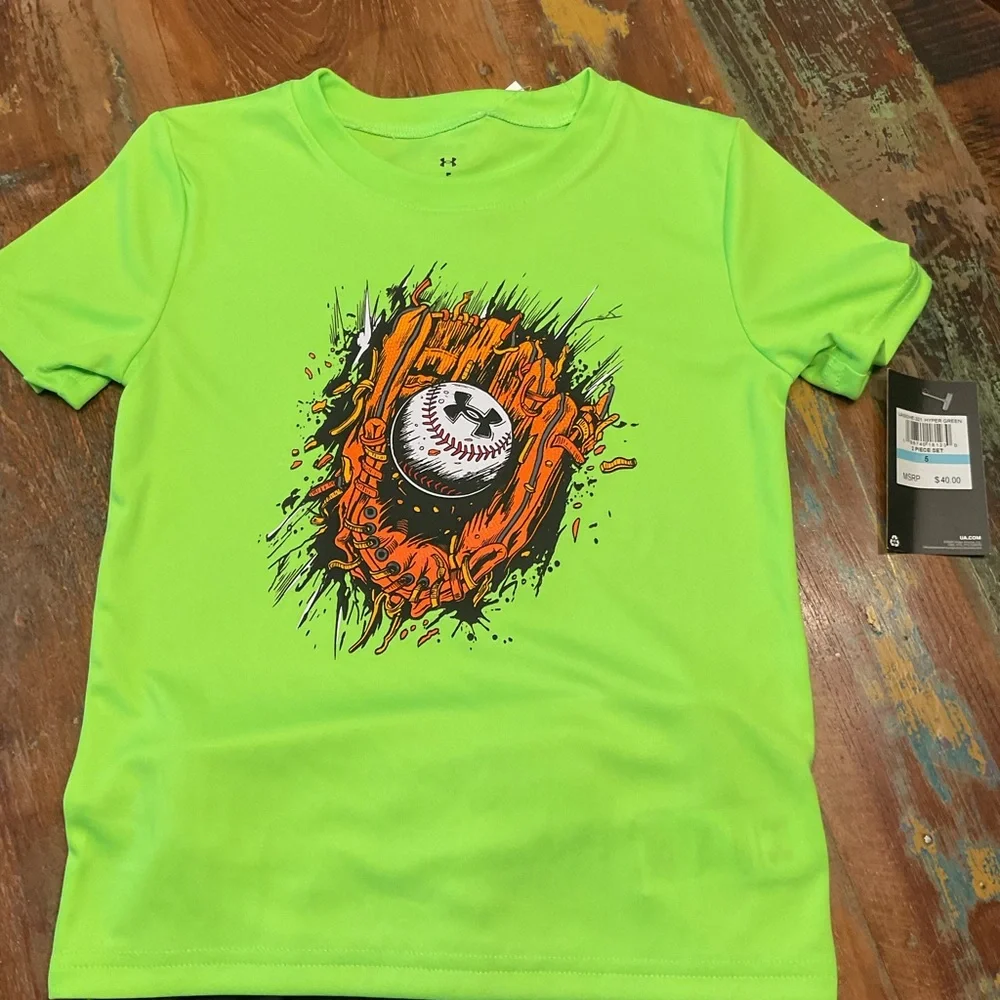 NWT Under Armour Boys Short Set